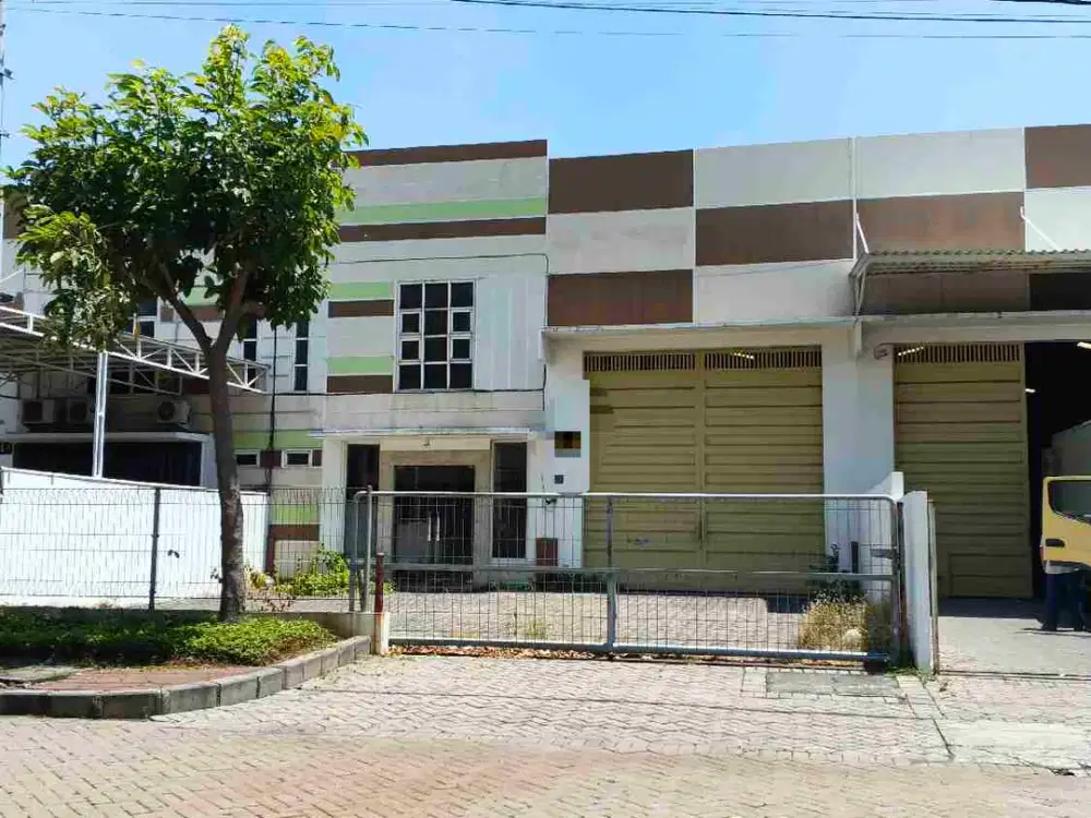 Pergudangan Lingkar Timur SIRIE BAGUS Rapi Bersih