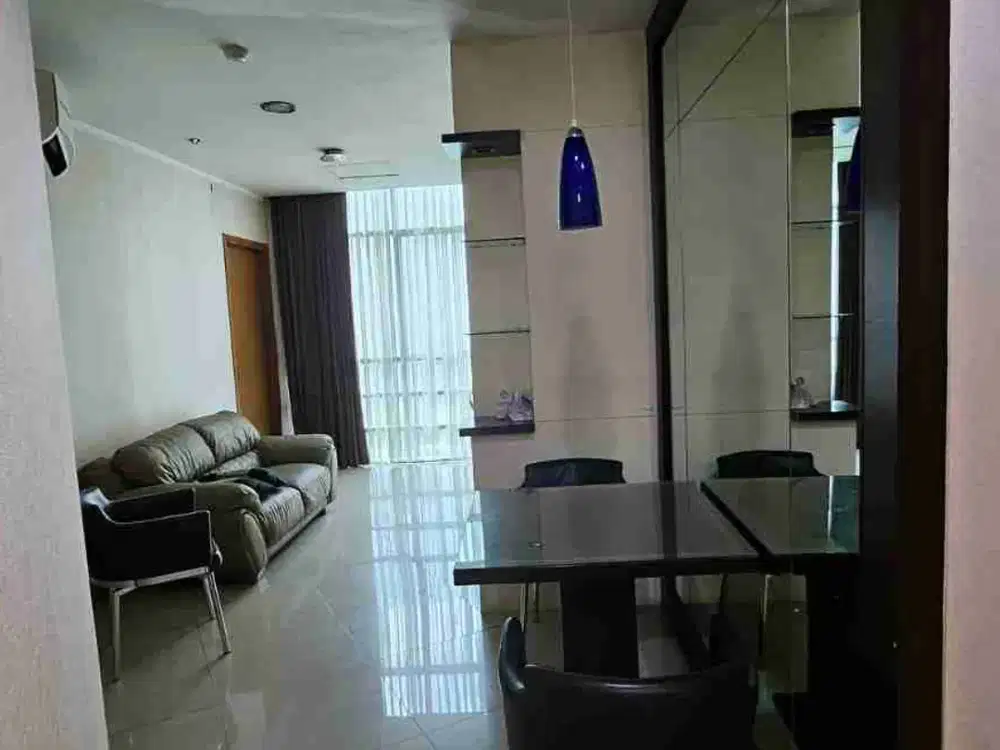 Disewakan 2 KT apartment Sahid sudirman harga dibawah pasaran