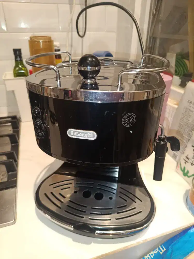 Mesin kopi espresso delonghi