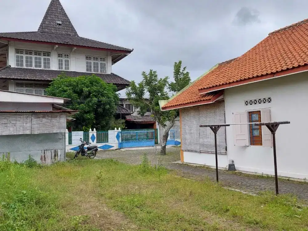Tanah murah bagus bonus bangunan rumah di sapen Yogyakarta