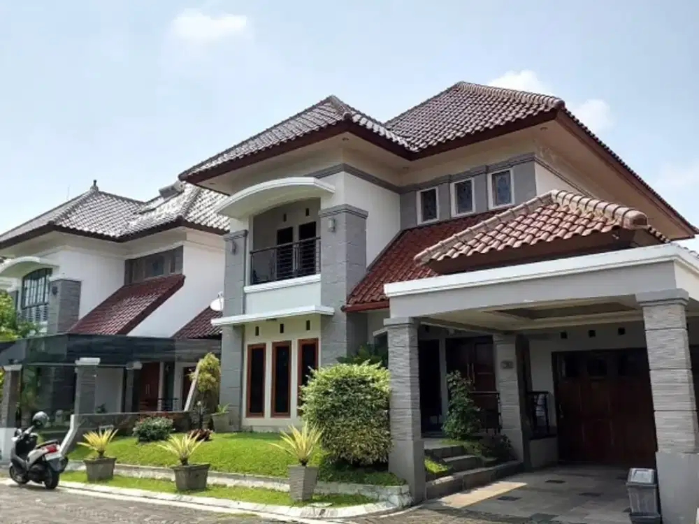 Rumah mewah menarik murah dalam perumahan