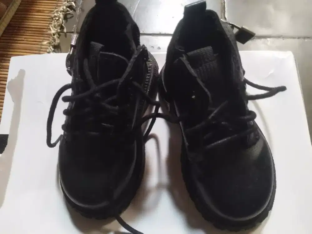 sepatu boot Anak