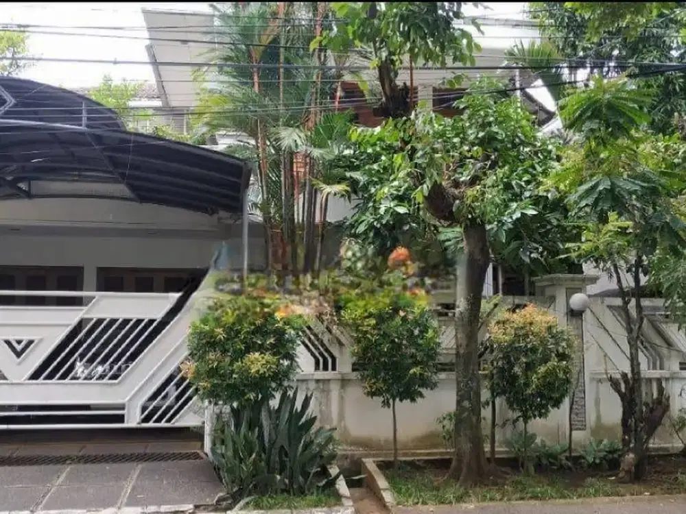 Dijual Rumah Cantik di Puri Indah Luas & Lingkungan Asri Jakarta Barat