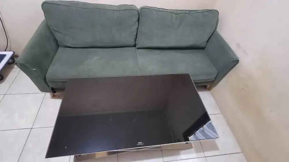Sofa dan Meja Tamu Informa