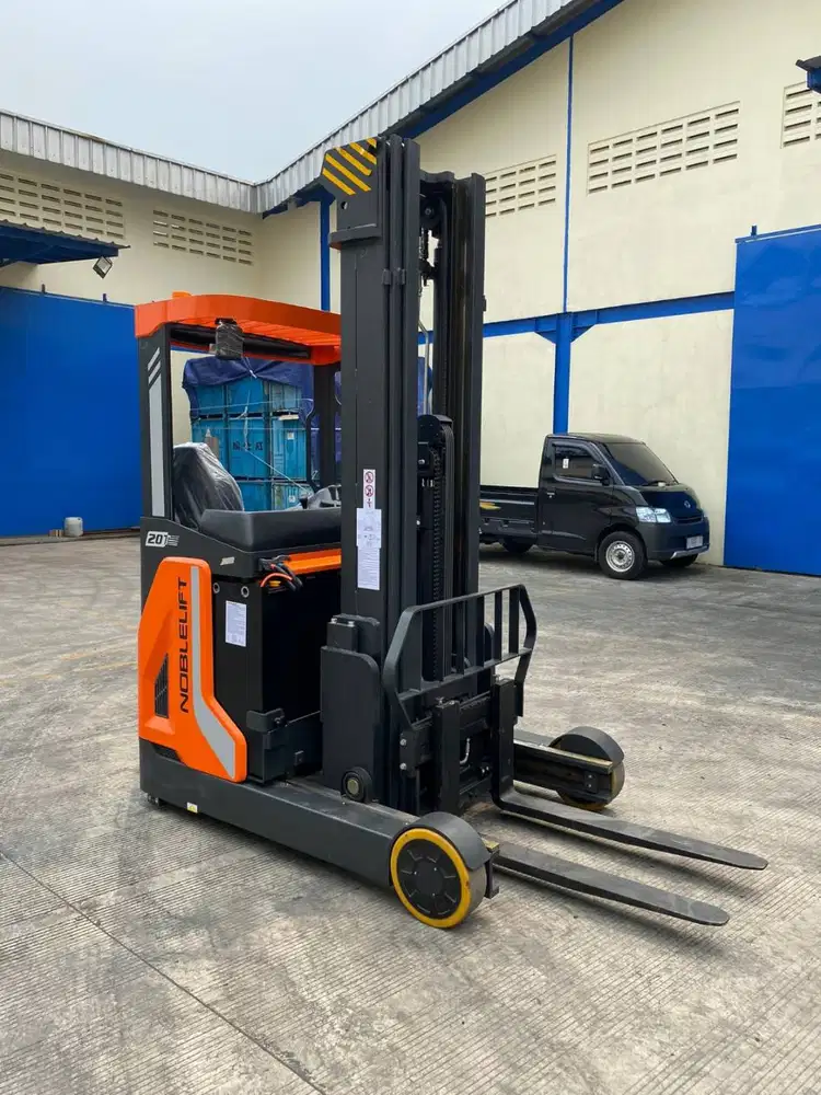 REACH TRUCK 2TON 8METER BY NOBLELIFT