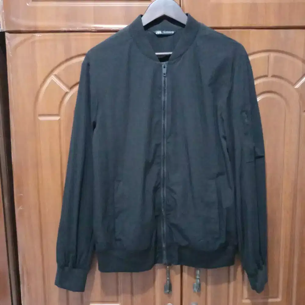 Jaket Zara Men Size M Model Bomber Hitam Original BARU NEW