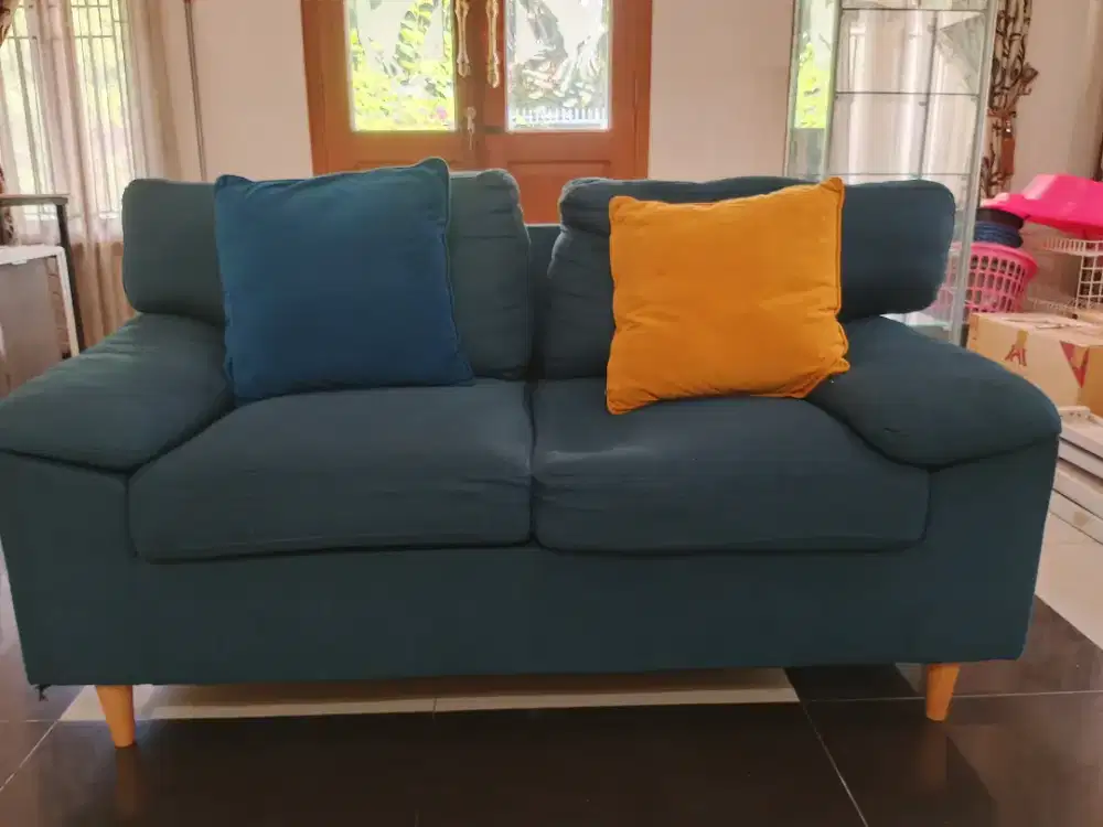 SOFA DUA BARIS INFORMA