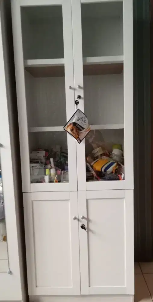 lemari buku/lemari tas/lemari pajangan