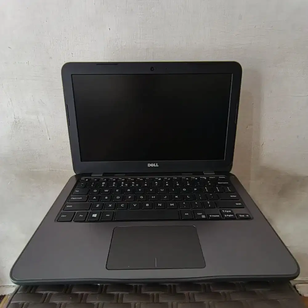 JUAL LAPTOP NOTEBOOK DELL INSPIRONP24T AMD A9-9420E RAM4GB HDD500GB