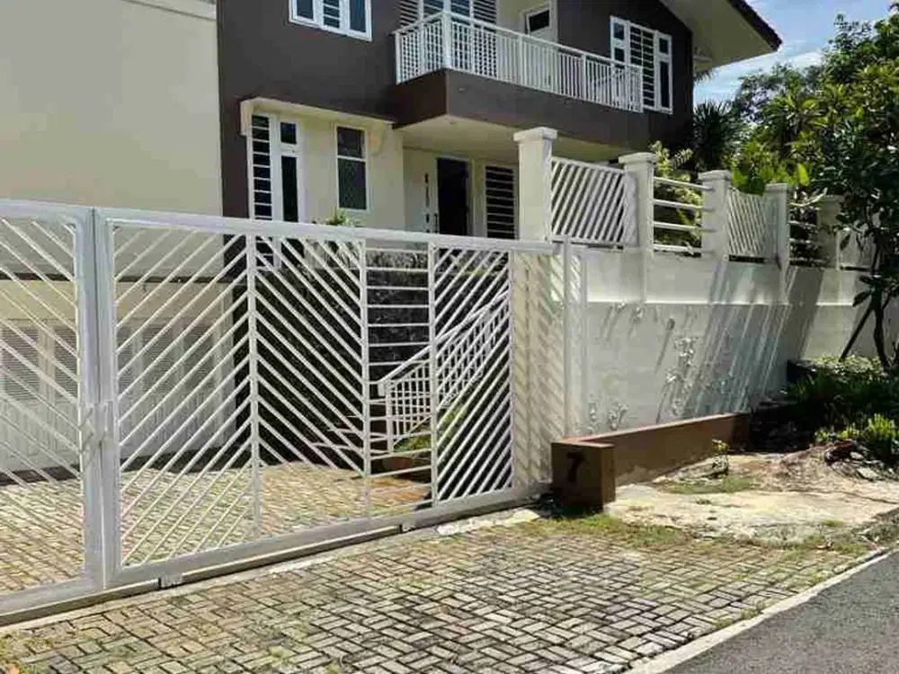 Dijual Rumah Country Style Tanah Luas Pondok Indah (JARANG ADA)