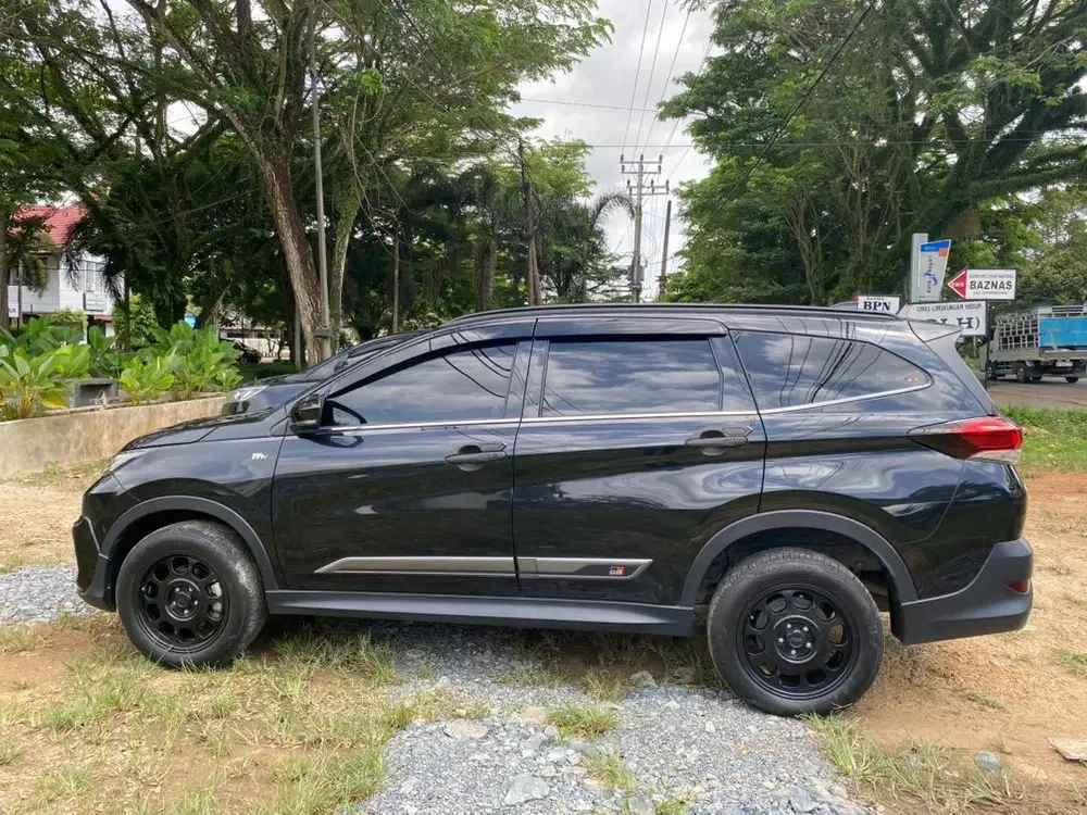 Toyota Rush GR 1.5 AT