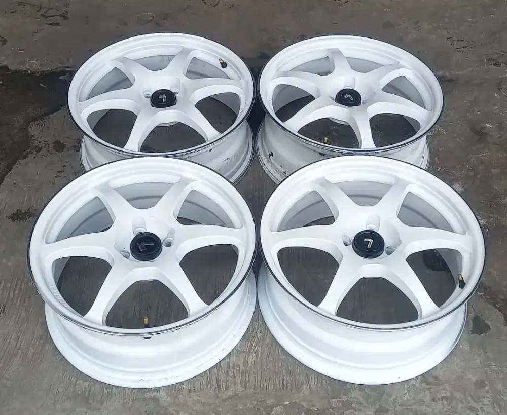 Velg LENSO made in thailand ring 17 pcd 4x100