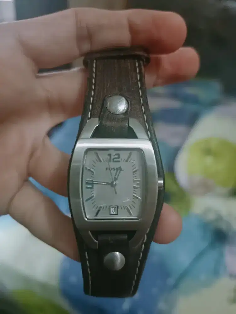 Jam tangan Fossil seken branded
