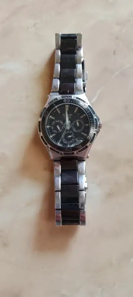 Jam tangan alexandre christie