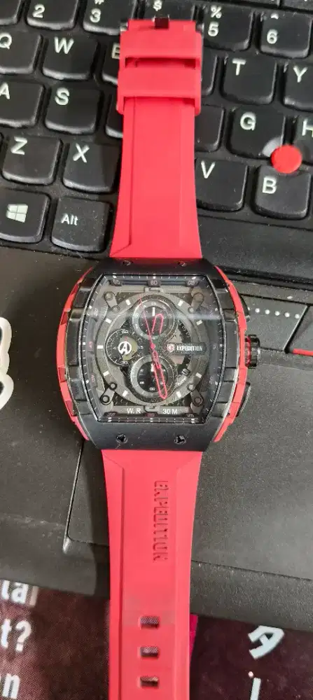 Jam mewah Expedition
