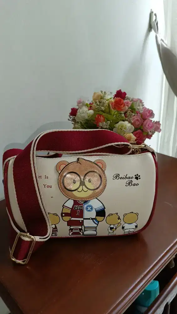 TAS LUCU WARNA MERAH