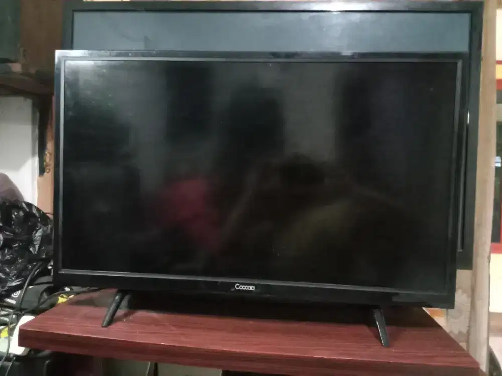 TV COOCAA 32 in + STB