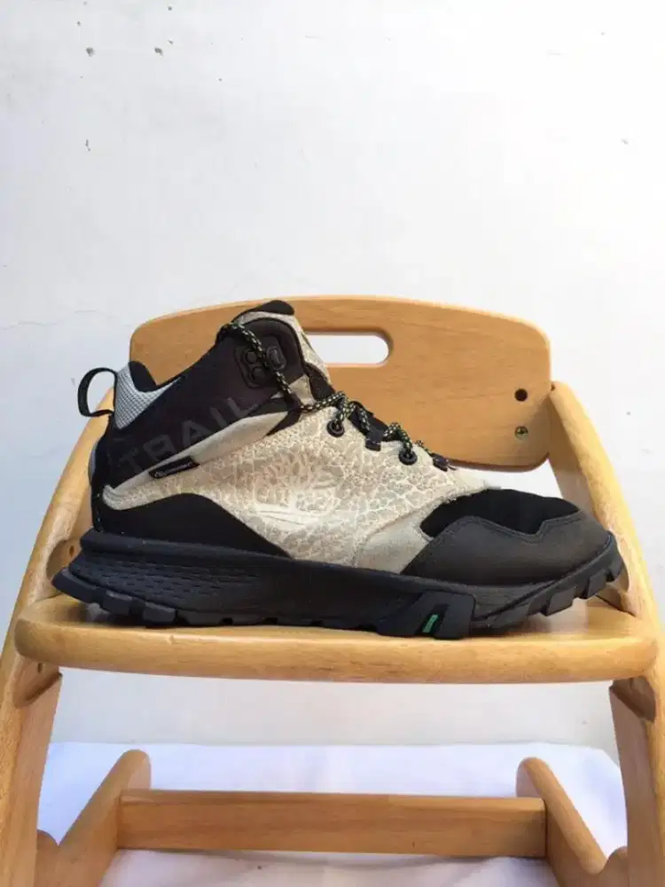 Timberland Garrison Trail Mid Boots Hiking Original Sepatu size 42