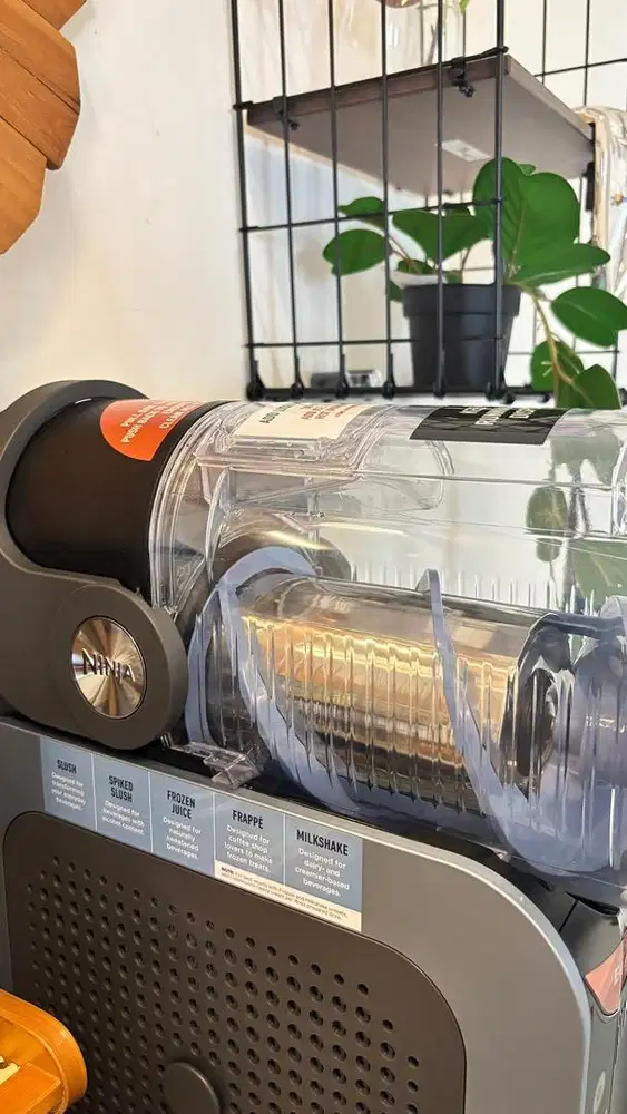 Ninja SLUSHi alat buat minuman dan ice