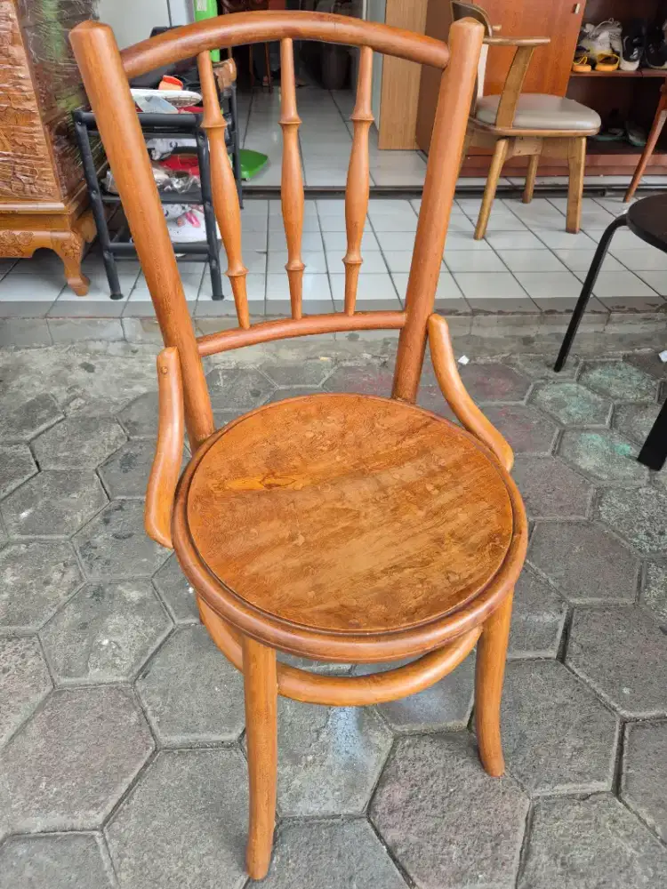 Kursi kayu jati antik