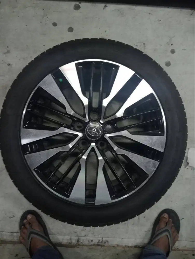 VELG ALPHARD RING 18 + BAN ACCELERA TAHUN 2022