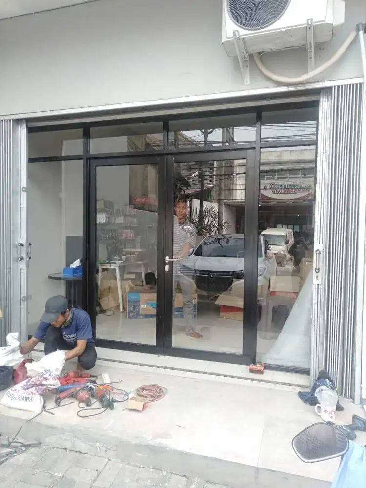 Plafon - Partisi Gypsum / GRC + Kusen Aluminium + LIS MOULDING-WPC-PVC