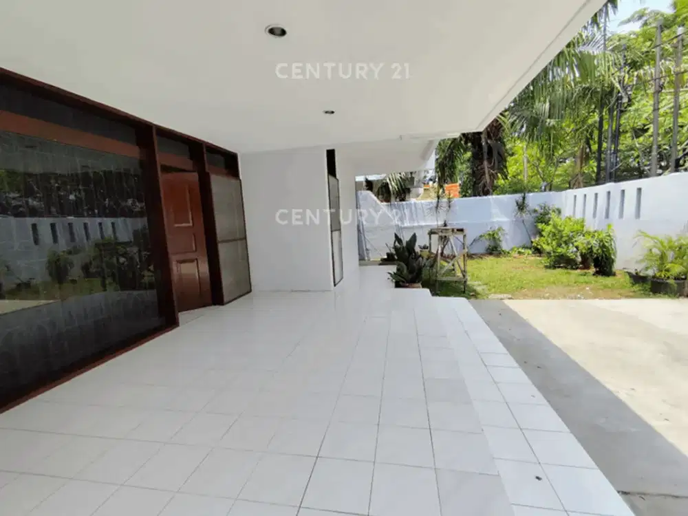 Rumah Lokasi Strategis Jalan Lebar Di Pulomas Barat S8020