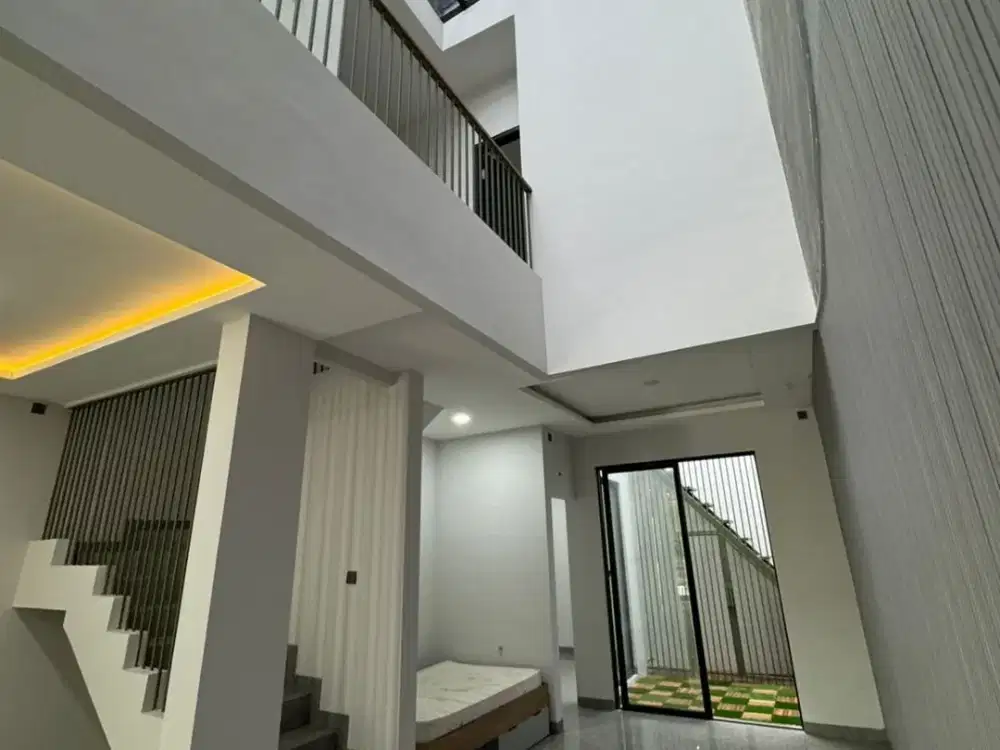 DIJUAL RUMAH BANGUNAN BARU DEKAT KE PIM & DEPAN TAMAN JL ALAM ELOK PONDOK INDAH JAKARTA SELATAN