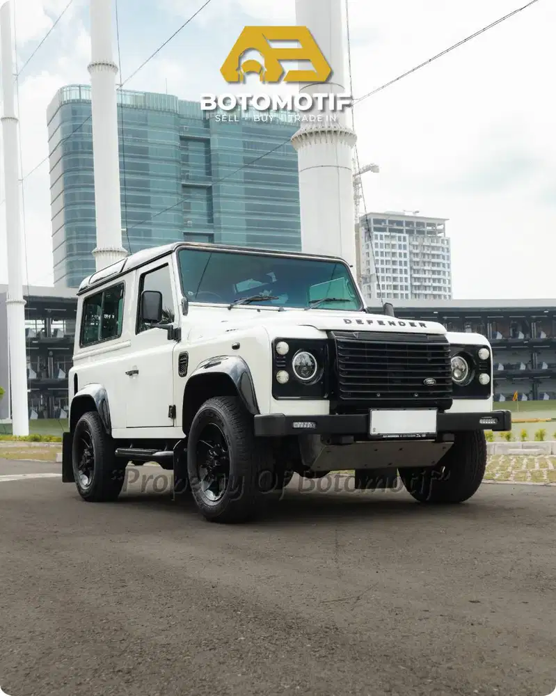 Land Rover Defender 90 Station Wagon 2.2 Diesel A/T White 2012