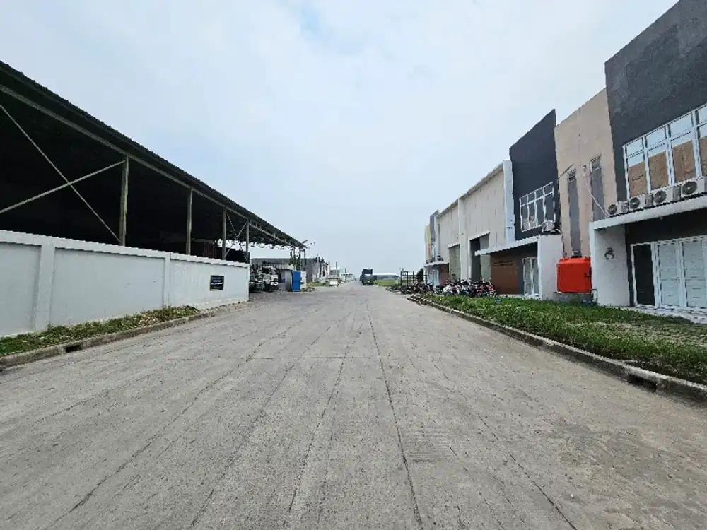 Gudang siap pakai lokasi Pergudangan Laksana