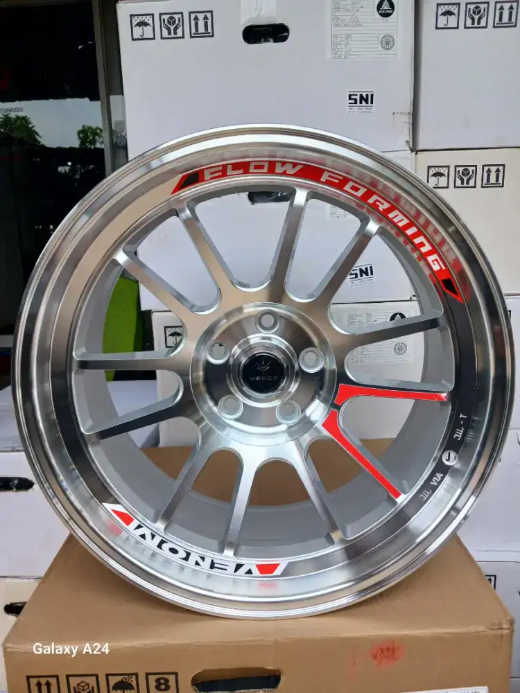 Velg lenso venom 5 ring 18 lebar 9 pcd 5x114,3 ET 20 reborn zenix