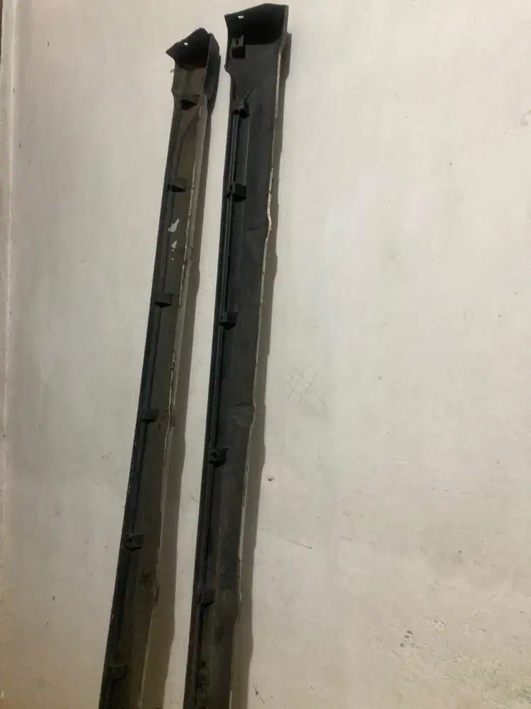 Side kirt add on Livina L11 original set