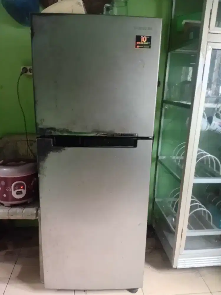 Kulkas samsung (  nego )