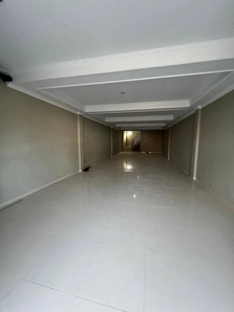 Kopo Bandung Ruko rendeng Lokasi strategis Cocok untuk gudang, kantor