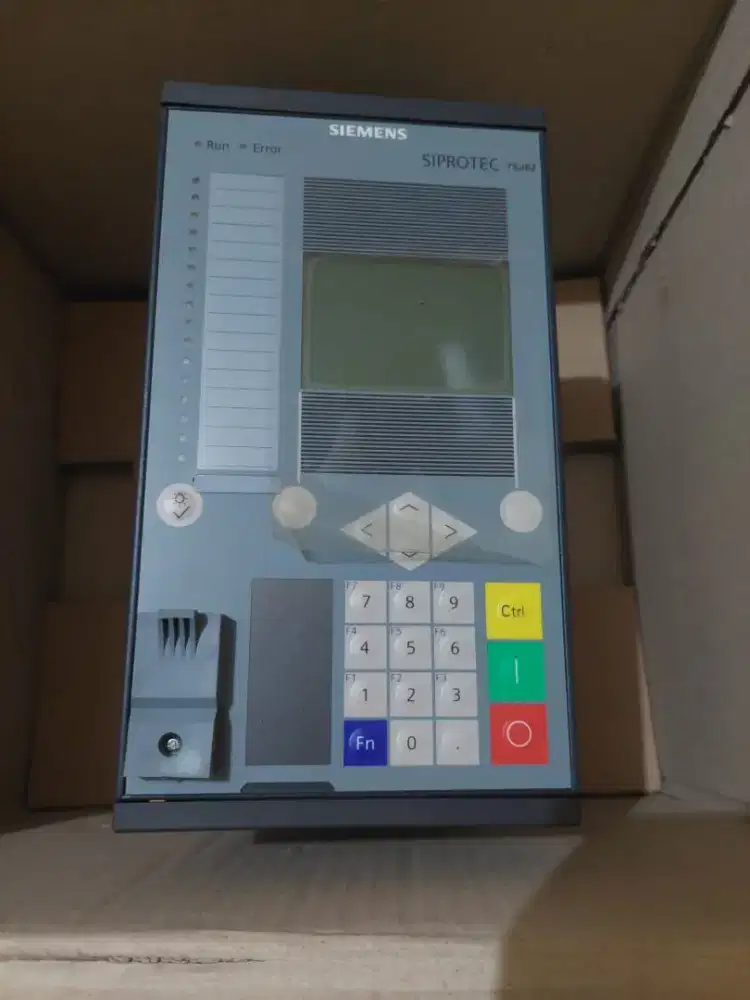 Dijual Cepat Relay Proteksi Siemens Siprotec 7SJ82