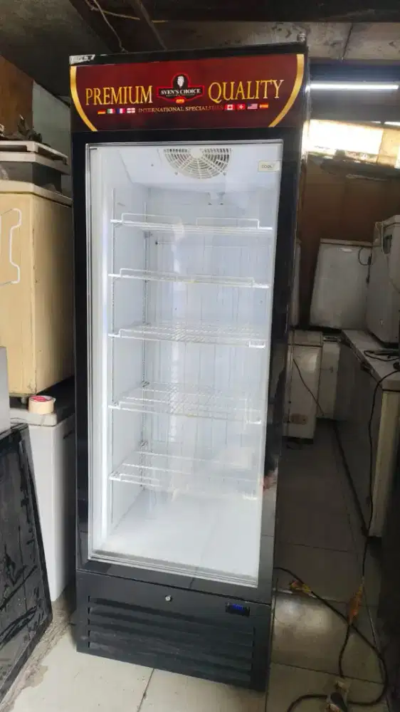 Showcase 5 rak like new