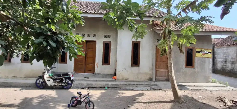 Disewakan rumah Per Tahun di kawasan Sidoarum
