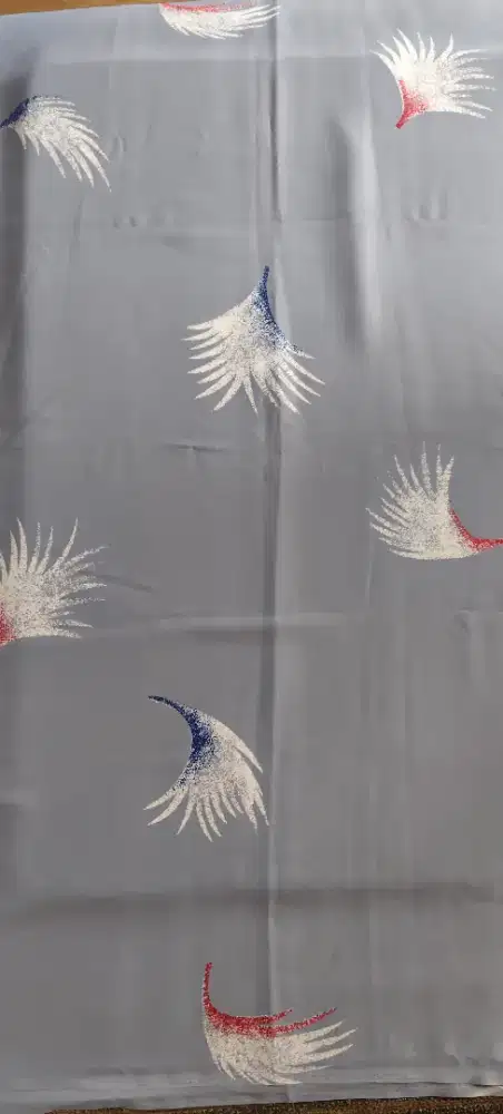 Kain Satin Motif Printing Grey 3mX90cm