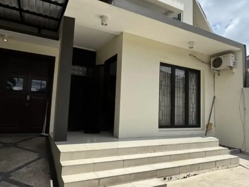 Jual Rumah Nginden 2 lantai Strategis, Jalan longgar