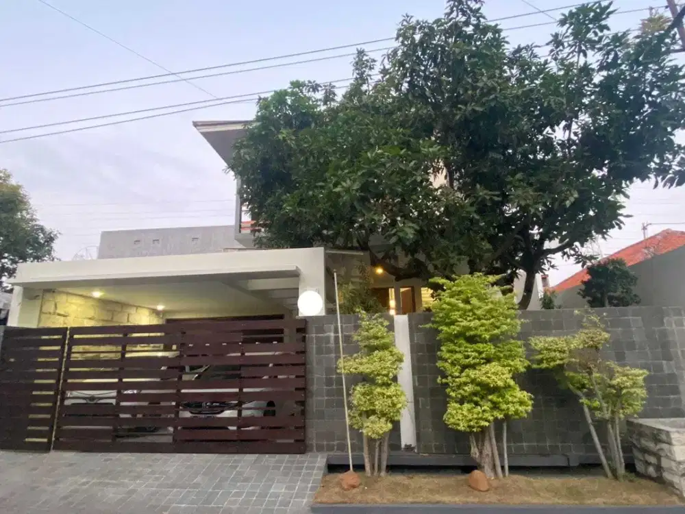 Jual Rumah Sultan mewah minimalis, bagus, murah Dharmahusada Utara