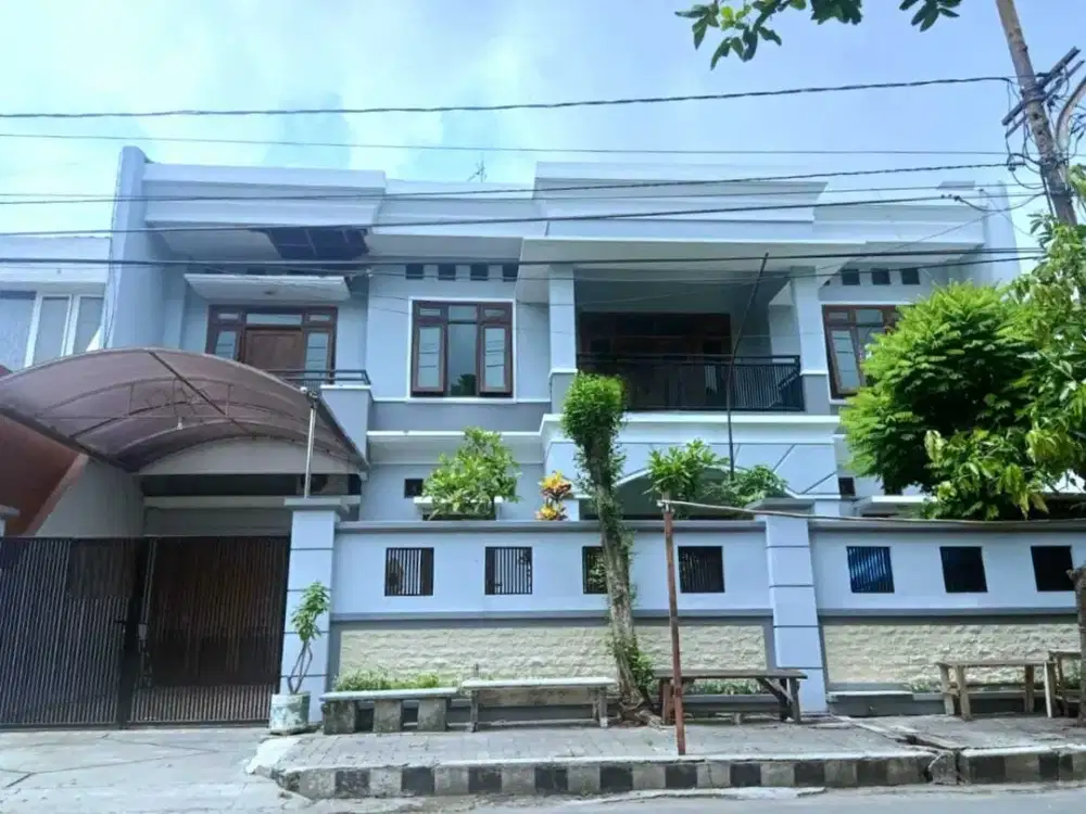 Dijual Rumah Cantik, Terawat & Bagus siap huni Manyar Tirtoyoso
