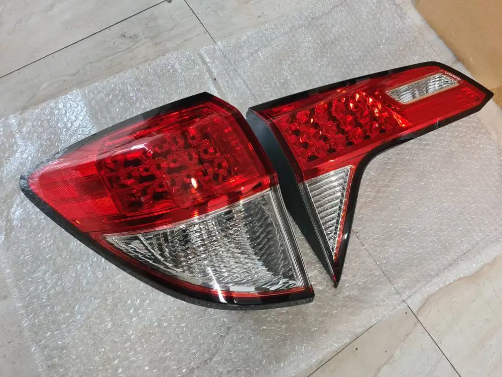 Stoplamp & Lampu Bagasi Honda HR-V 2015–2021 ( Kiri ) – Original