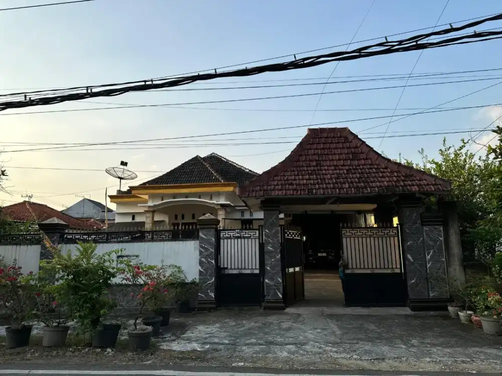 Rumah Jl. Serma Abdullah, Bojonegoro, Jawa Timur