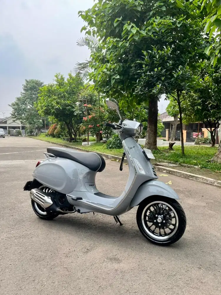 Vespa Sprint 150 i-Get 2022 – Grey Materia