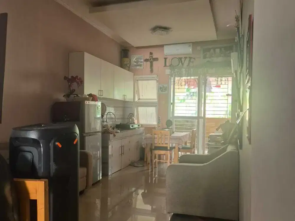 DIJUAL RUMAH BAGUS FURNISH HARGA MURAH TAMPAK SIRING SENTUL CITY SSR763 A10