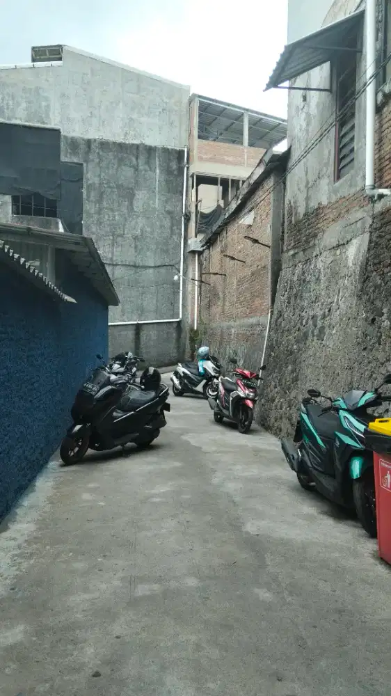 Kost ekslusif full penghuni UNS Surakarta