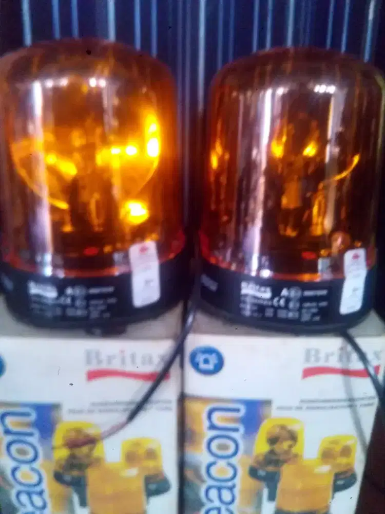 Lampu rotaty britax 12v/24v model putar