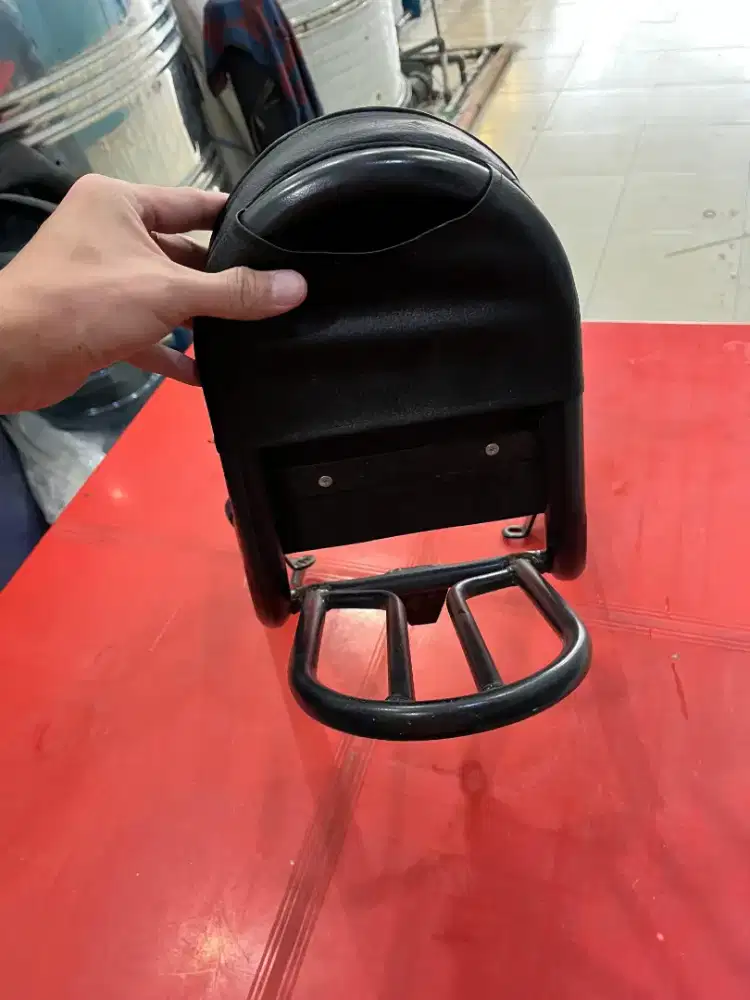 Sandaran behel belakang vario kzr