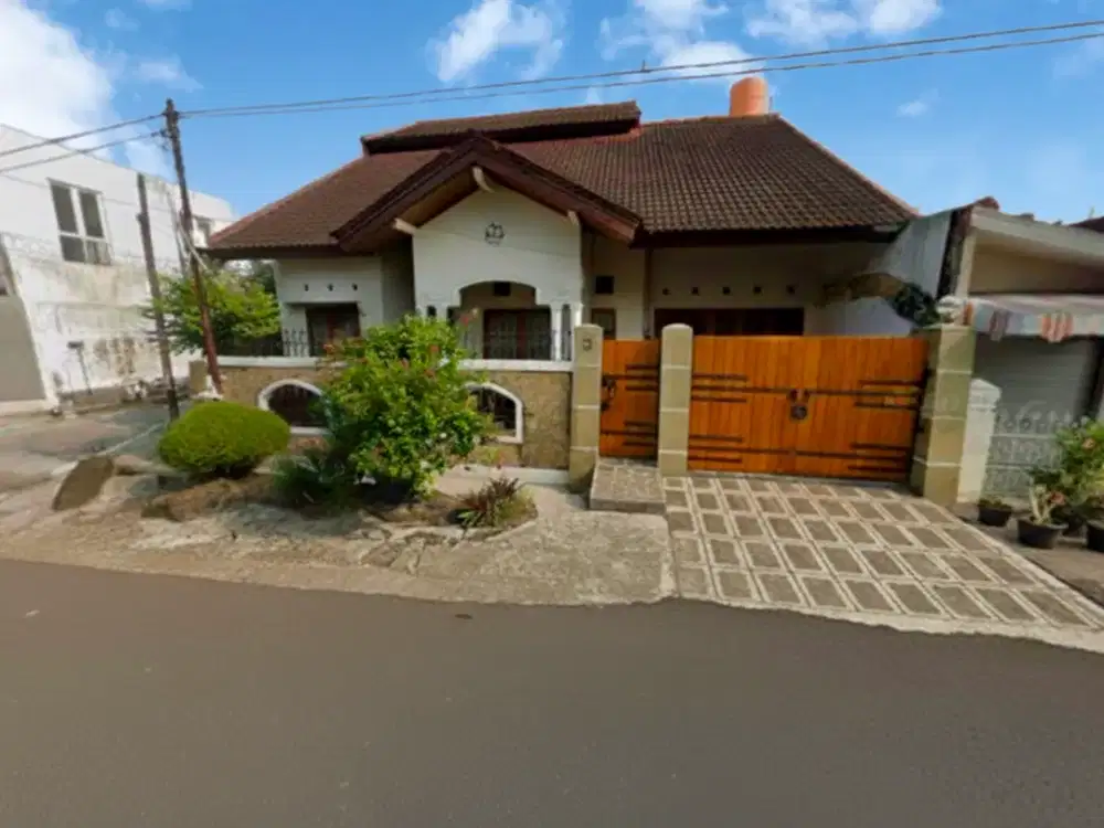 Rumah Mewah Bagus Full Furnish di Manahan Solo Kota