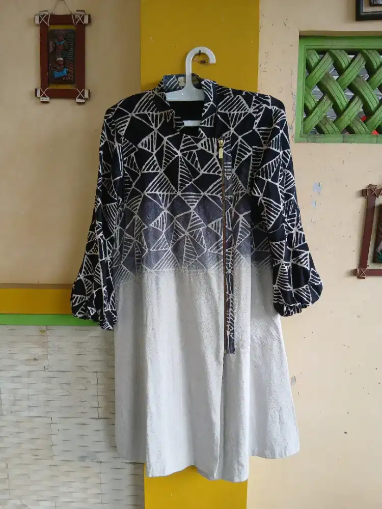 Bju tunik atau atasan dian pelangi